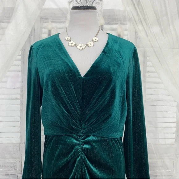 Maggy London Sz 12 Green Metallic Striped 3/4 Sleeve Velvet Midi Cocktail/Formal - Picture 4 of 15